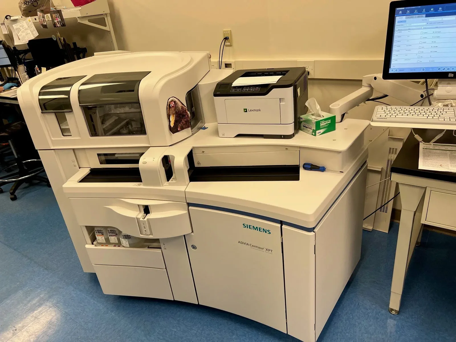 Pre-Owned Immunochemistry Analyzers — KombiMED GmbH